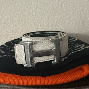 Hermes reversible black and white belt